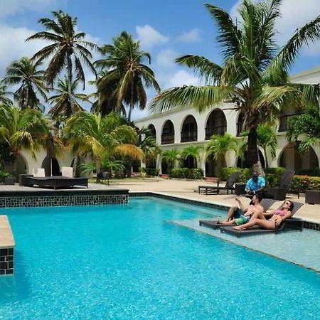 Talk Of The Town Beach Hotel & Beach Club By Gh Hoteles Oranjestad Exterior photo