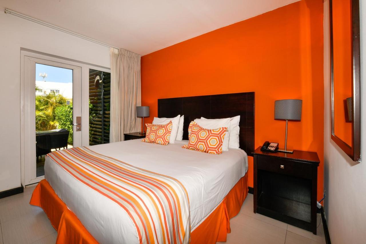 Talk Of The Town Beach Hotel & Beach Club By Gh Hoteles Oranjestad Exterior photo