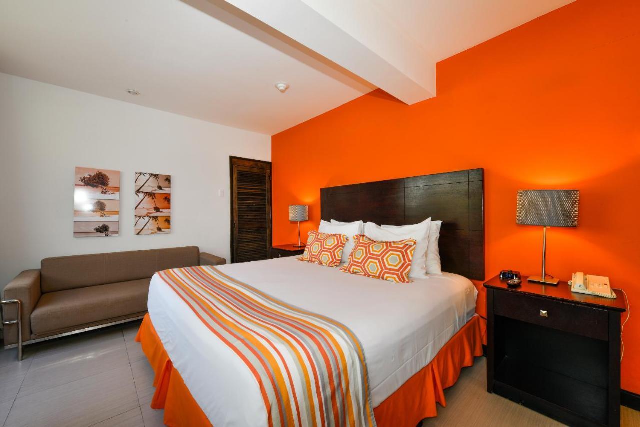 Talk Of The Town Beach Hotel & Beach Club By Gh Hoteles Oranjestad Exterior photo