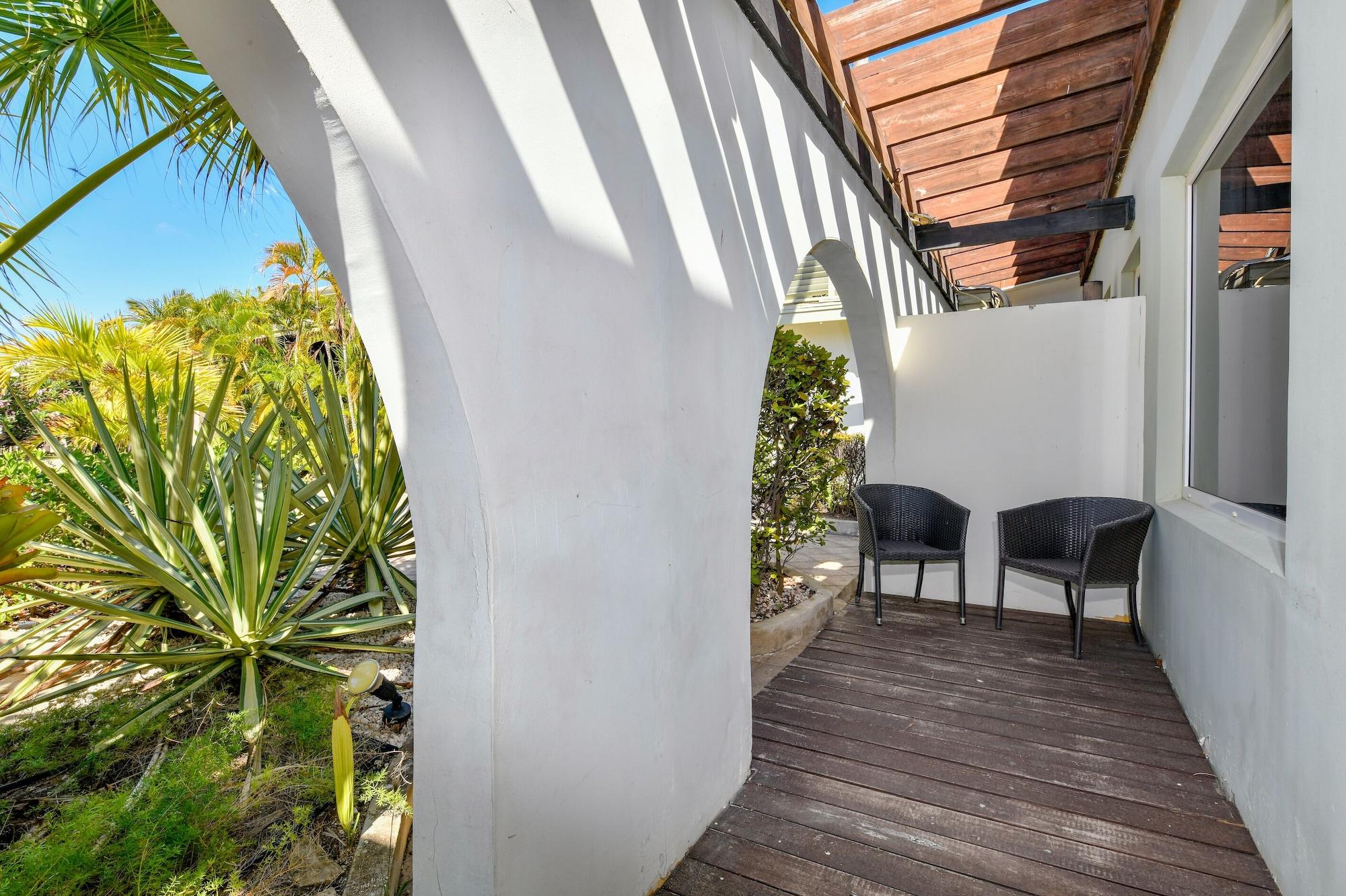 Talk Of The Town Beach Hotel & Beach Club By Gh Hoteles Oranjestad Exterior photo