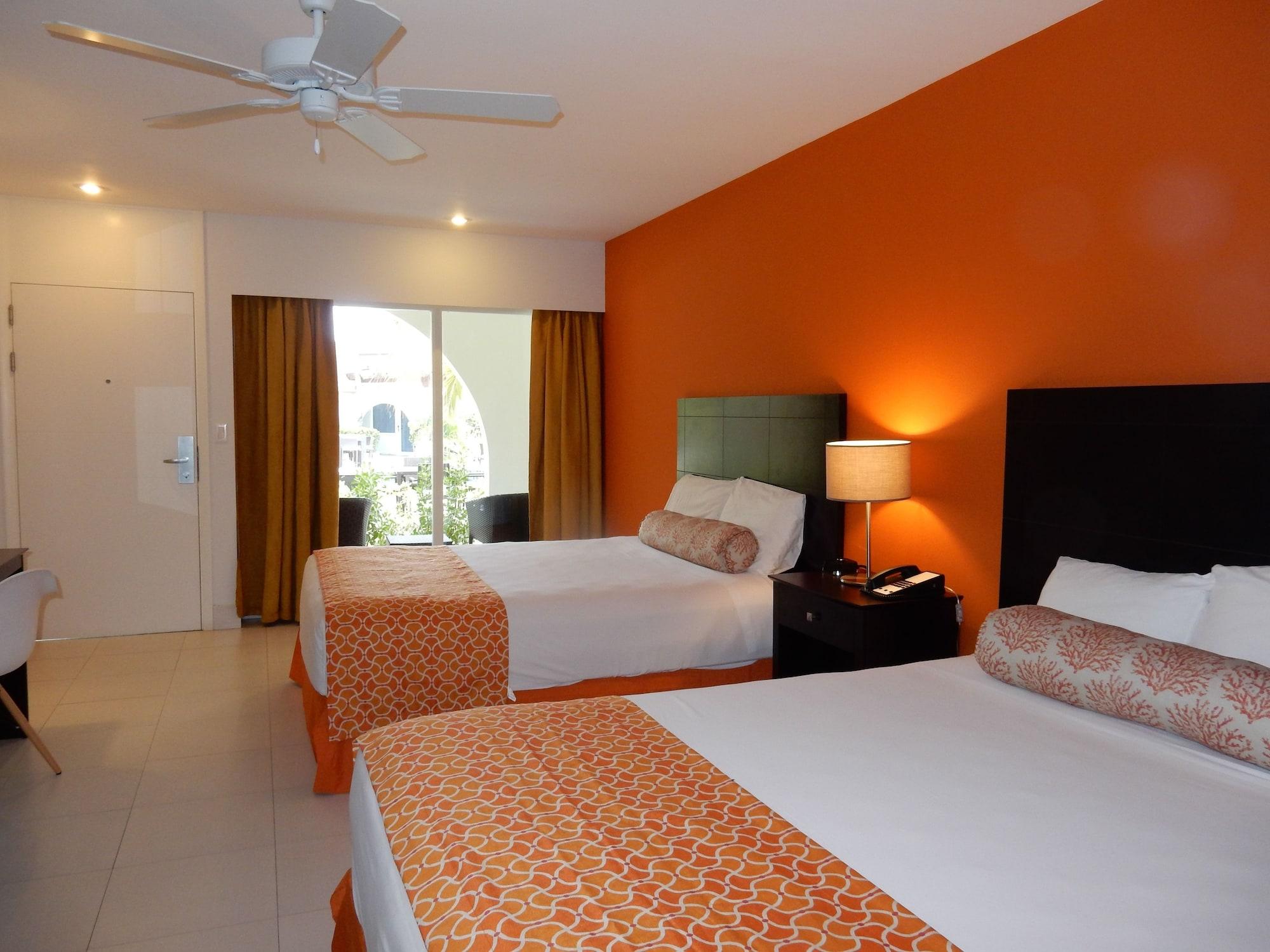 Talk Of The Town Beach Hotel & Beach Club By Gh Hoteles Oranjestad Exterior photo