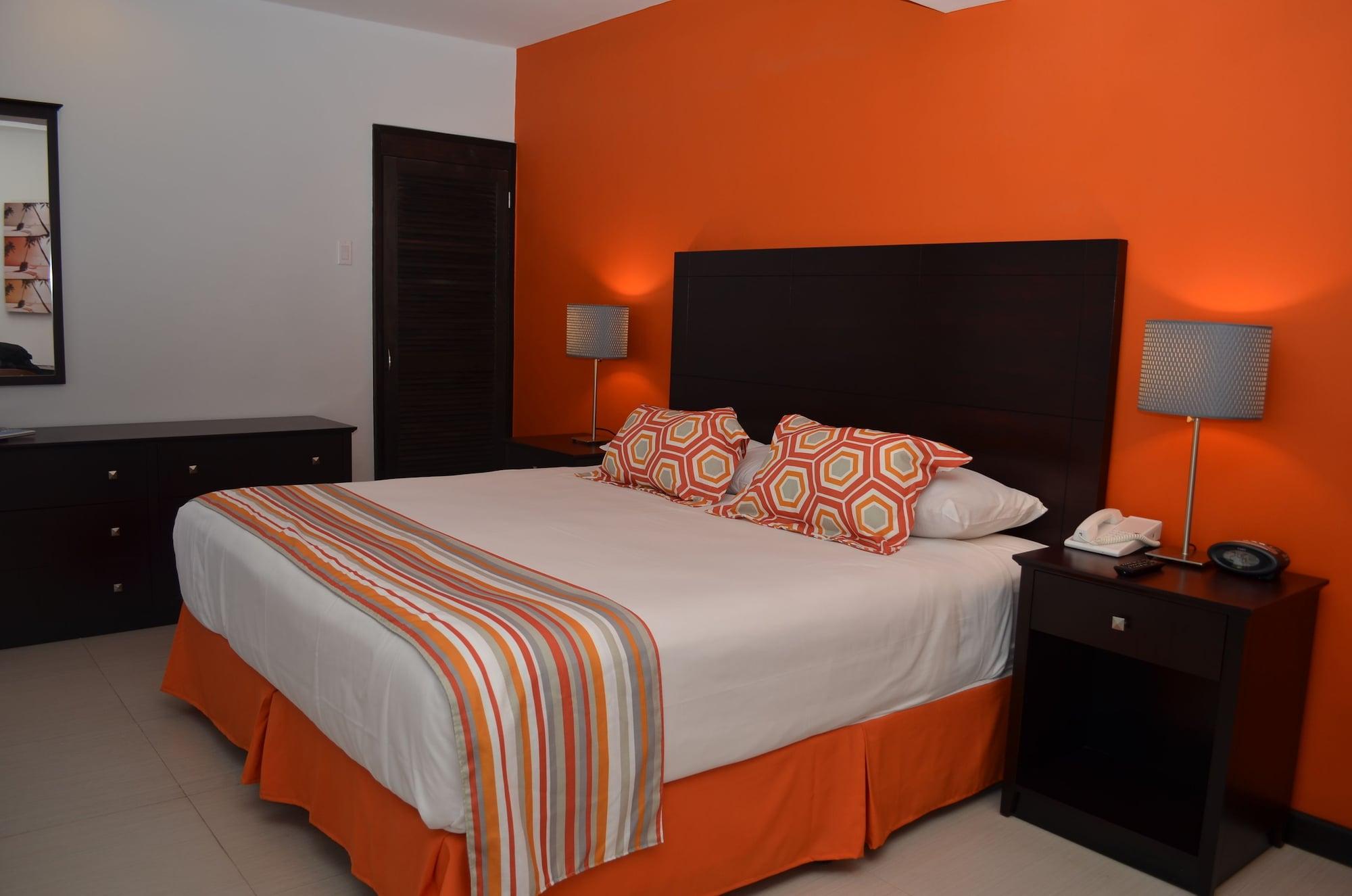 Talk Of The Town Beach Hotel & Beach Club By Gh Hoteles Oranjestad Exterior photo