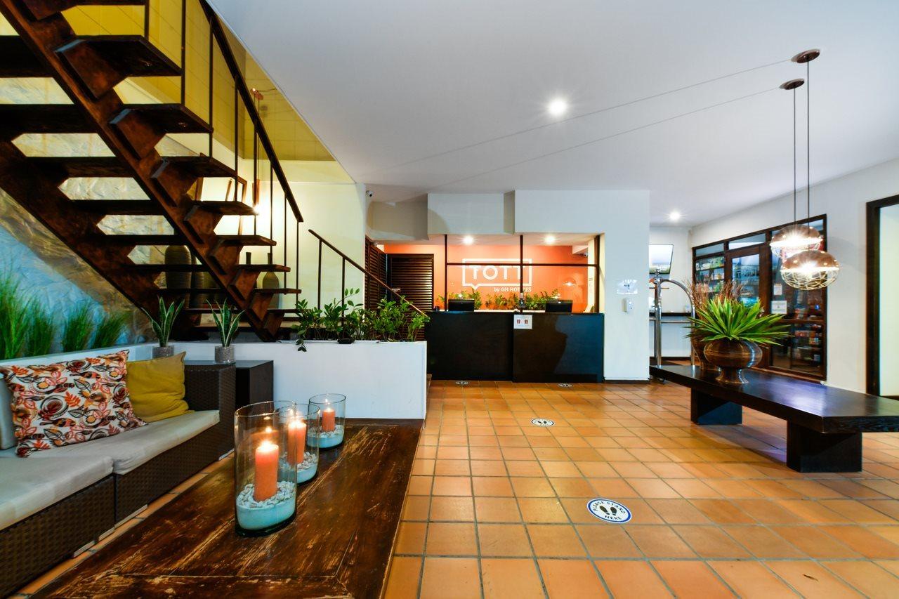Talk Of The Town Beach Hotel & Beach Club By Gh Hoteles Oranjestad Exterior photo