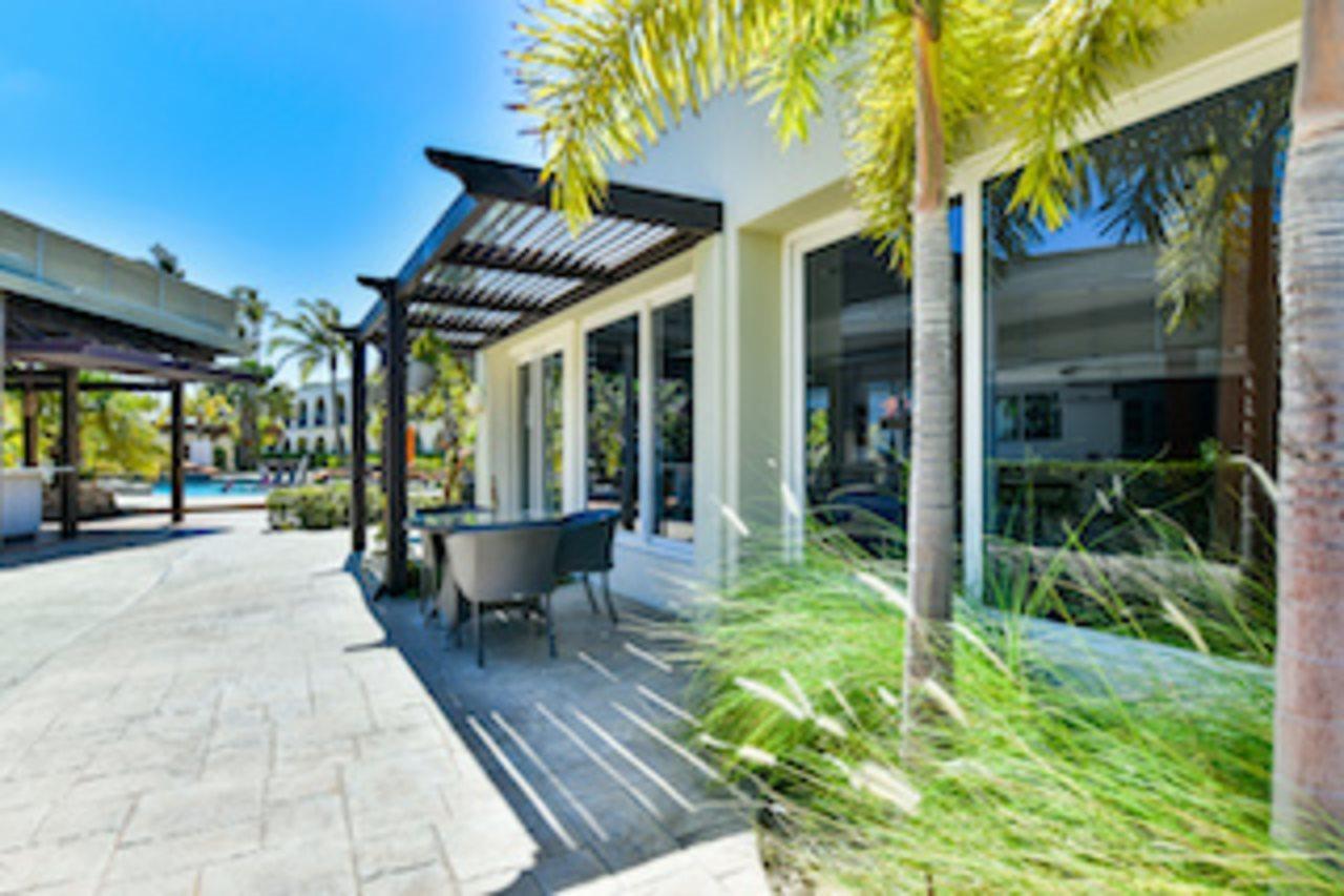 Talk Of The Town Beach Hotel & Beach Club By Gh Hoteles Oranjestad Exterior photo