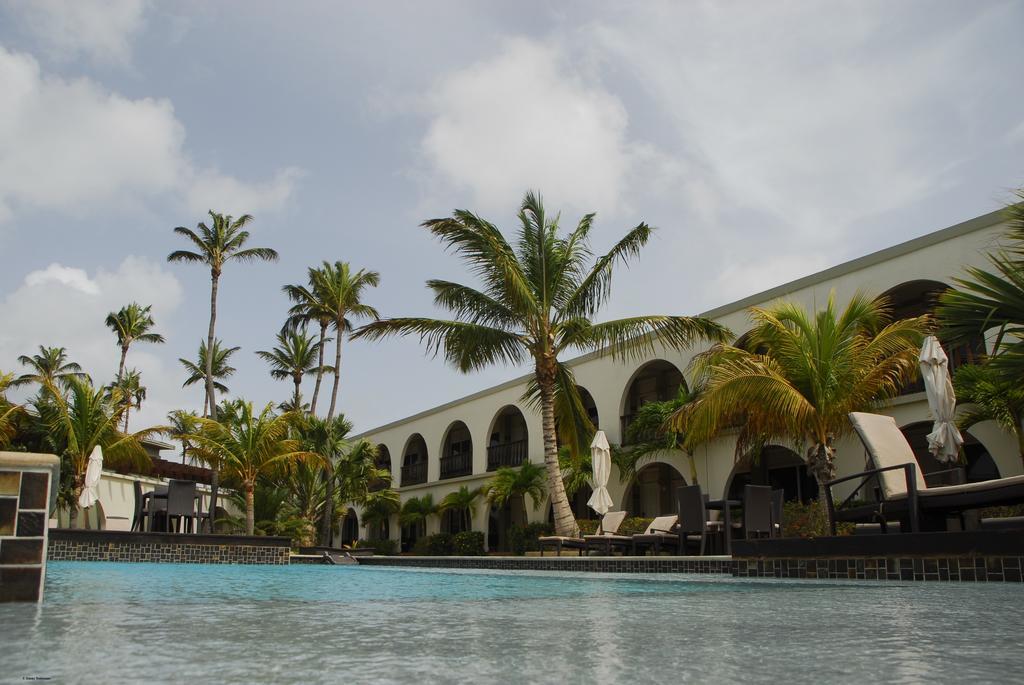 Talk Of The Town Beach Hotel & Beach Club By Gh Hoteles Oranjestad Exterior photo