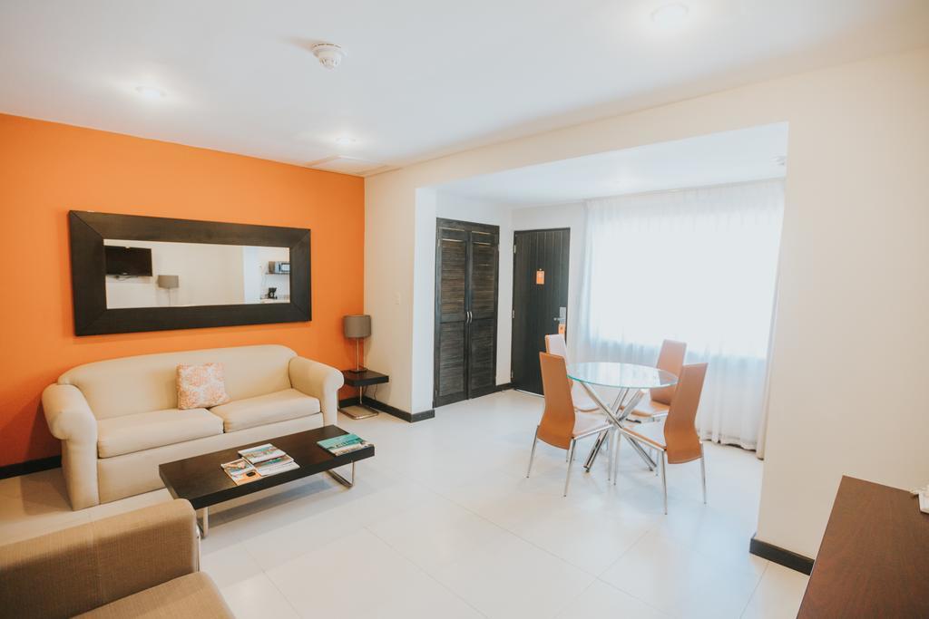 Talk Of The Town Beach Hotel & Beach Club By Gh Hoteles Oranjestad Exterior photo