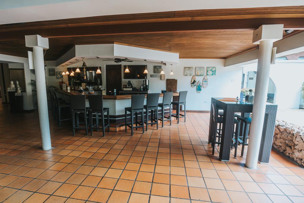 Talk Of The Town Beach Hotel & Beach Club By Gh Hoteles Oranjestad Exterior photo
